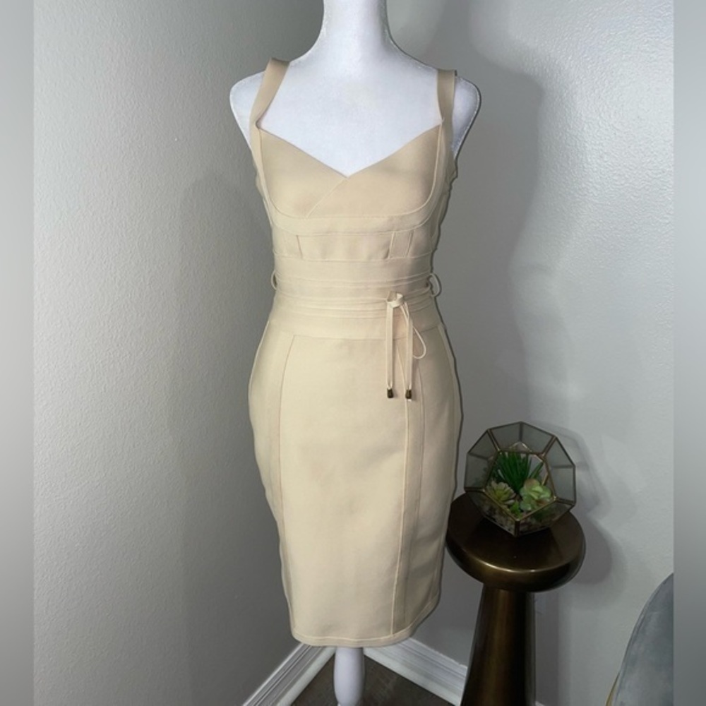 Bella Barnett | Stella dress